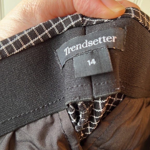 trendsetter Black Plaid Capris Size 14 - Picture 2 of 8